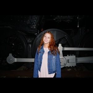 Meet your Posher, Hailey